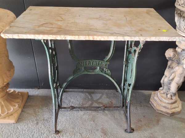 HALL CONSOLE