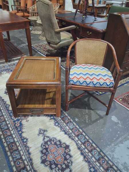 SIDE TABLE AND CHAIR