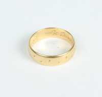 GOLD RING