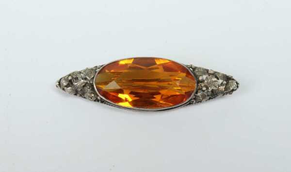 BROOCH
