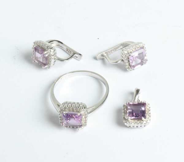JEWELLERY SUITE