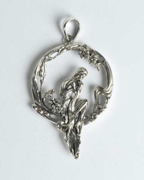 SILVER PENDANT