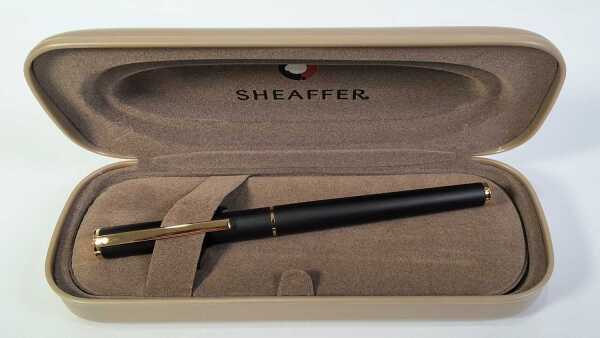 FOUNTAIN PEN