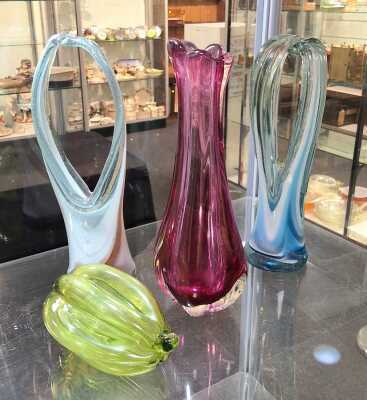 1196 · STUDIO GLASS