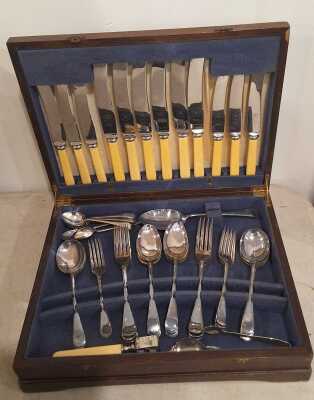 Cutlery Canteen