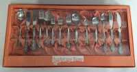 CUTLERY SET