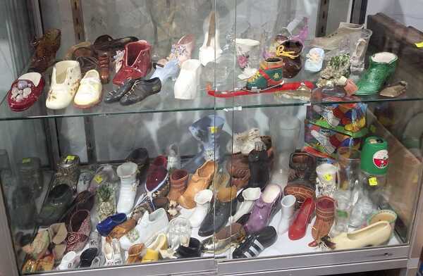 SHOES