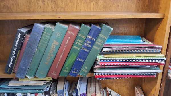 AUTOMOTIVE MANUALS