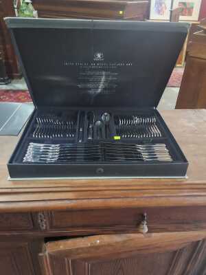 1431 · CUTLERY SET