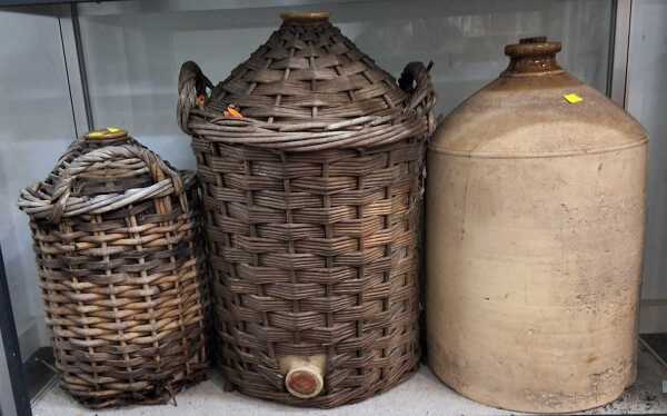 DEMIJOHNS