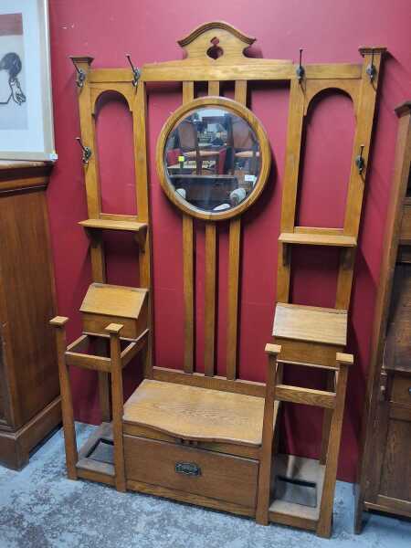 HALLSTAND