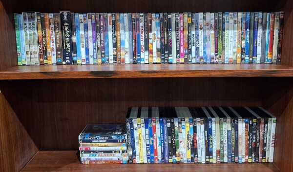 DVD LOT