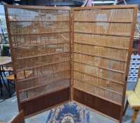 DIVIDER SCREEN