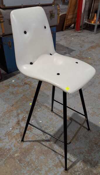 BAR STOOL