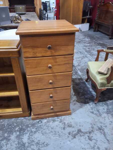 CHEST OF DRAWERS