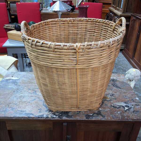HAND CRAFTED BASKET