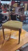 SIDE CHAIR