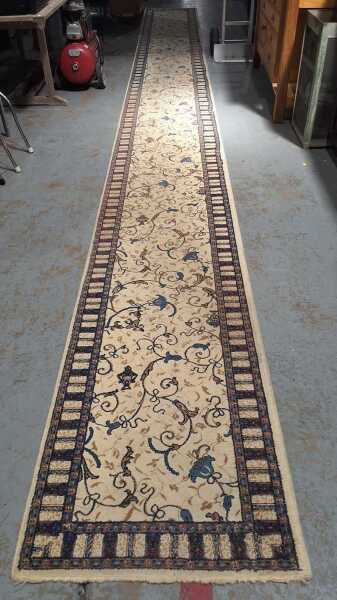 HALL RUNNER
