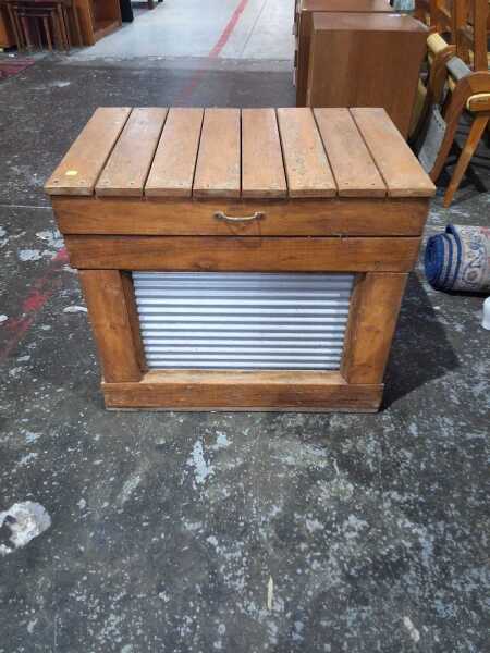 WOOD BOX