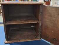 CABINET - 2