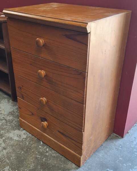 CHEST OF DRAWERS