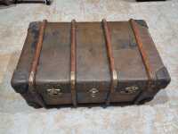 STEAMER TRUNK