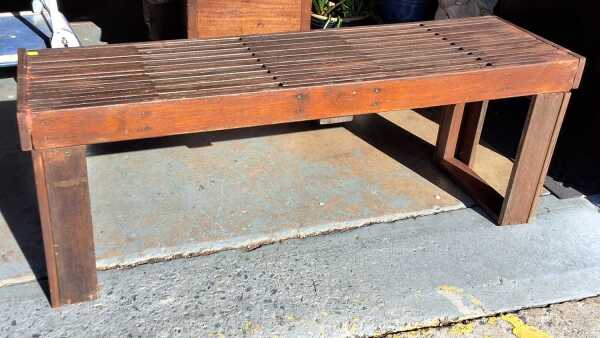 BENCH SEAT
