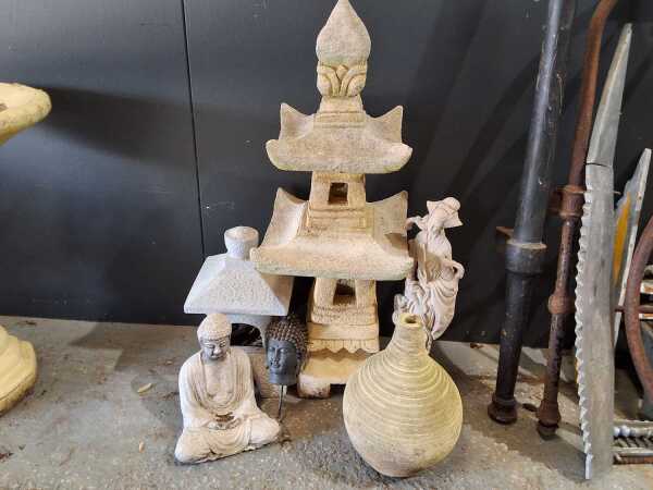 ASIATIC GARDEN LOT