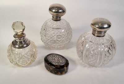 1040 · VANITY ITEMS