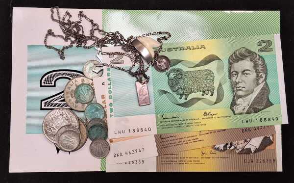 COINS & BANKNOTES
