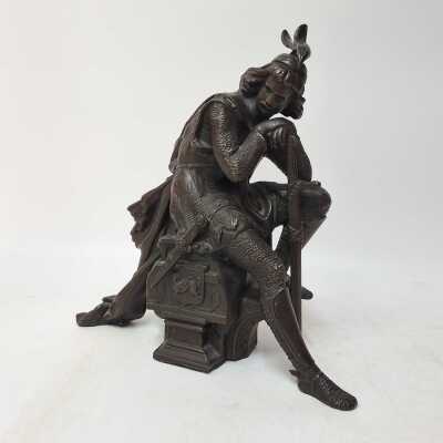 1129 · KNIGHT FIGURE