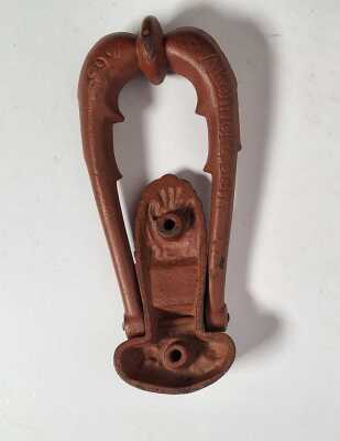 1208 · DOOR KNOCKER