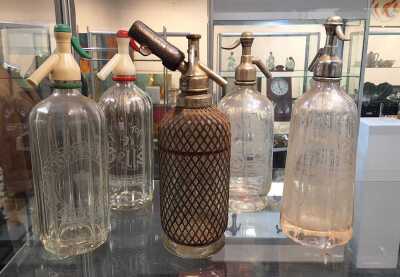 1230 · SODA SIPHONS
