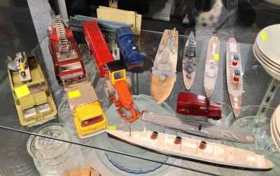 1351 · MODEL SHIPS & CARS