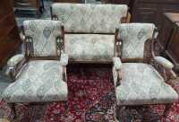 LOUNGE SUITE