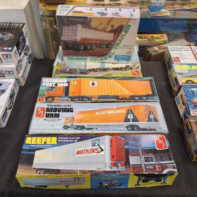 1220 · MODEL KITS