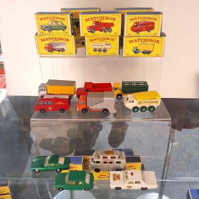 1208 · MATCHBOX CARS