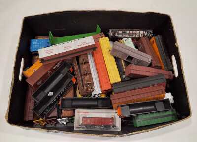 1288 · MODEL TRAIN CARS