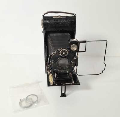 1262 · VOIGTLANDER CAMERA