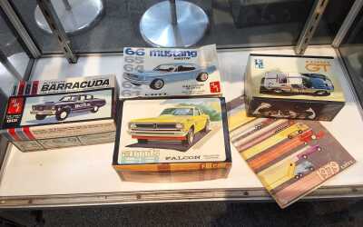 1182 · MODEL KITS