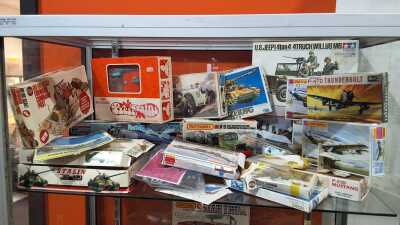 1477 · MODEL KITS