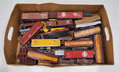 1468 · MODEL TRAIN CARS