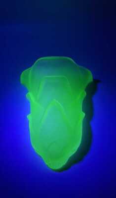 1377 · URANIUM GLASS