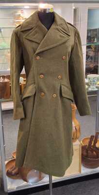1428 · AUSTRALIAN MILITARY COAT