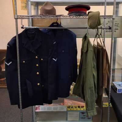 1418 · MILITARY UNIFORMS