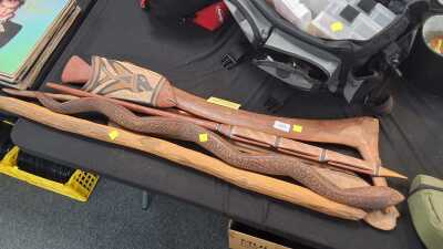 1414 · INDIGENOUS CARVINGS