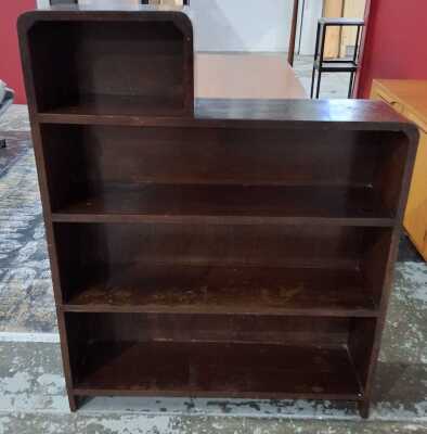 184 · BOOKSHELF