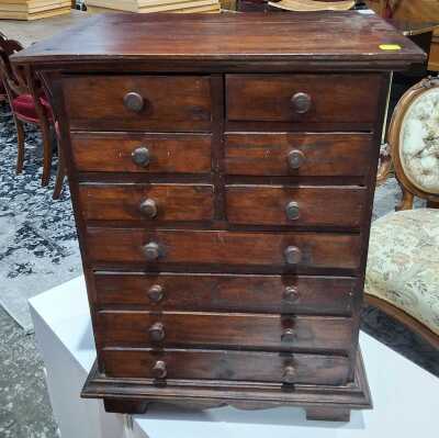 Miniture Chest