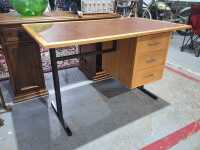 DESK - 2