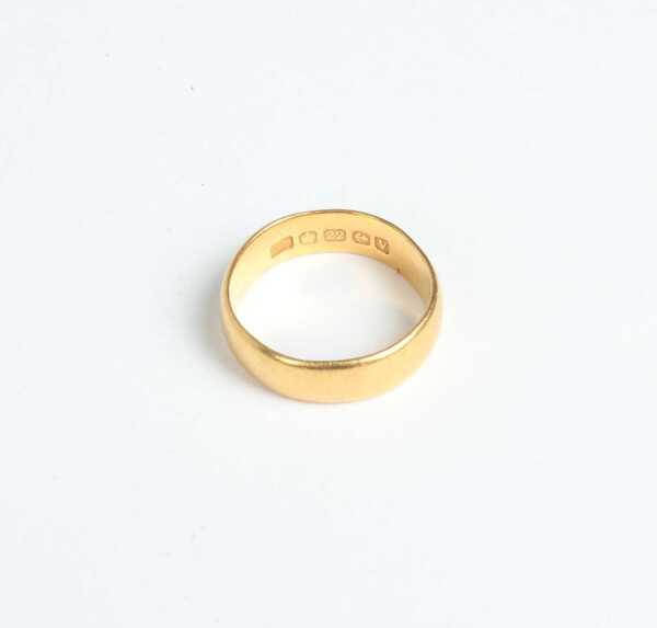 GOLD RING